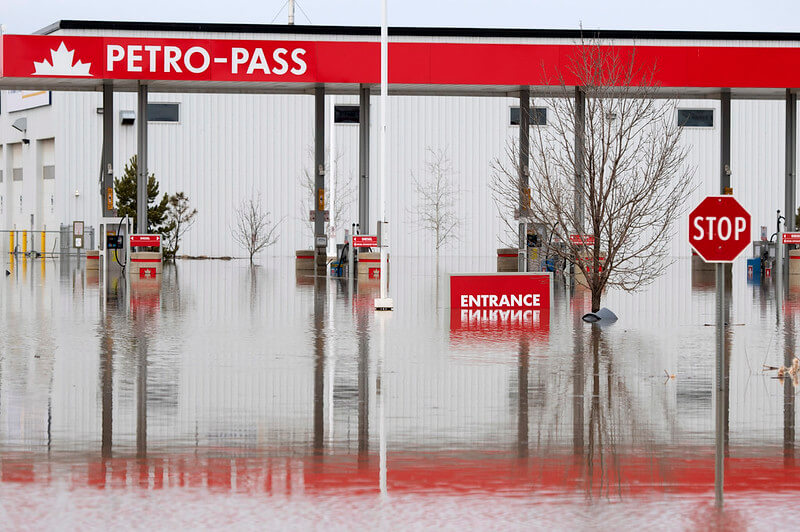 floods climate change canada