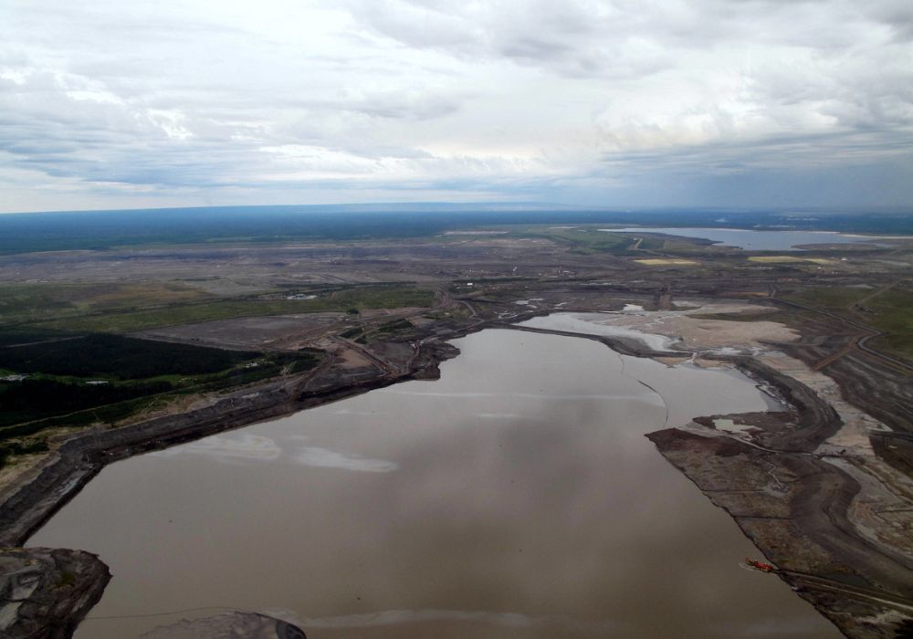Imperial Oil, oilsands, tailings pond, spill Corporate Knights