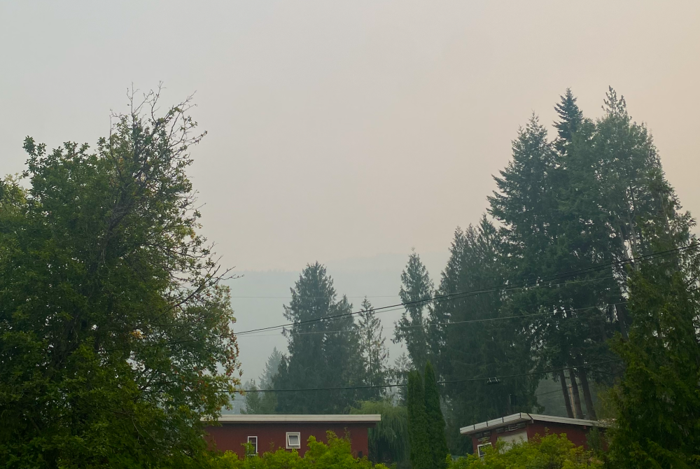 Hazy skies wildfire smoke Nelson BC_photo by Brianne Morris