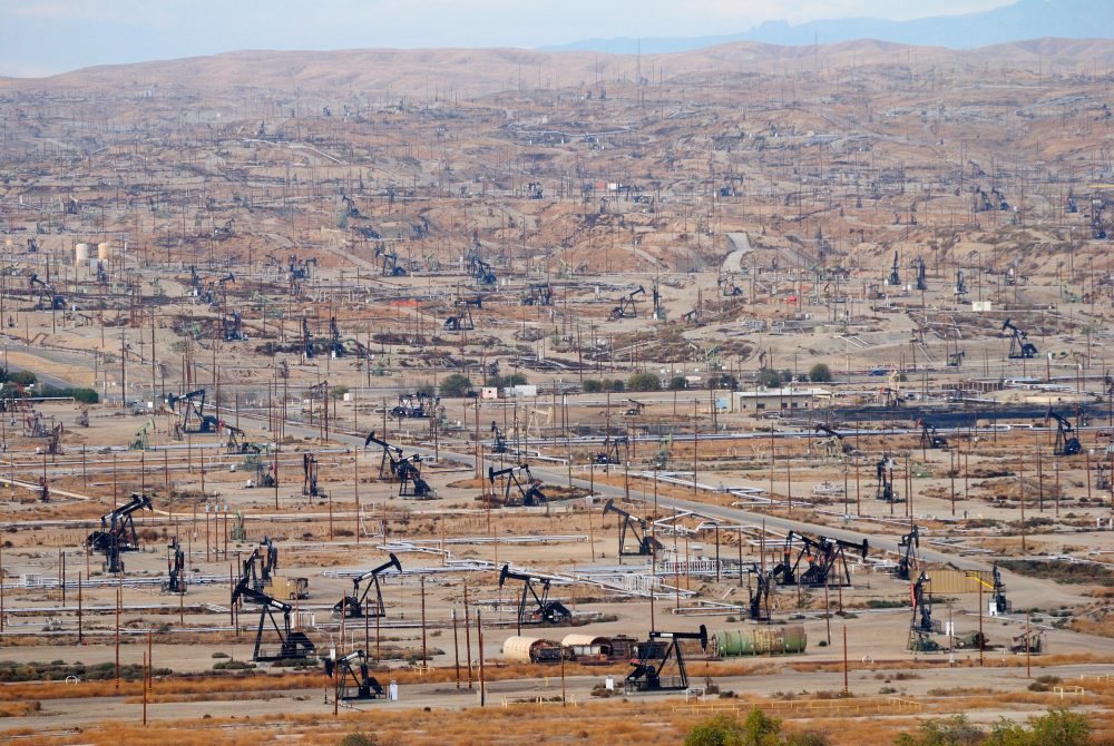 Oil-heavy California sues Big Oil and adopts sweeping climate