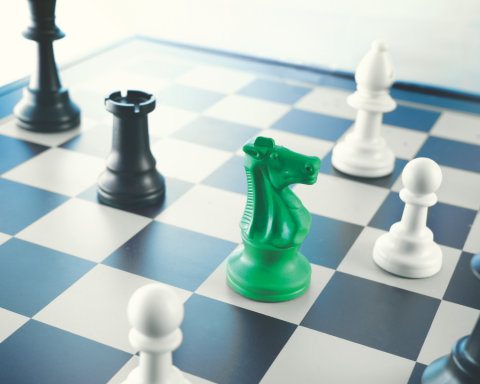 2025 best green funds green chess piece