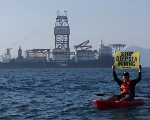 Surging demand for metals used in electric vehicle batteries has kicked off an international race to mine the deep seas.