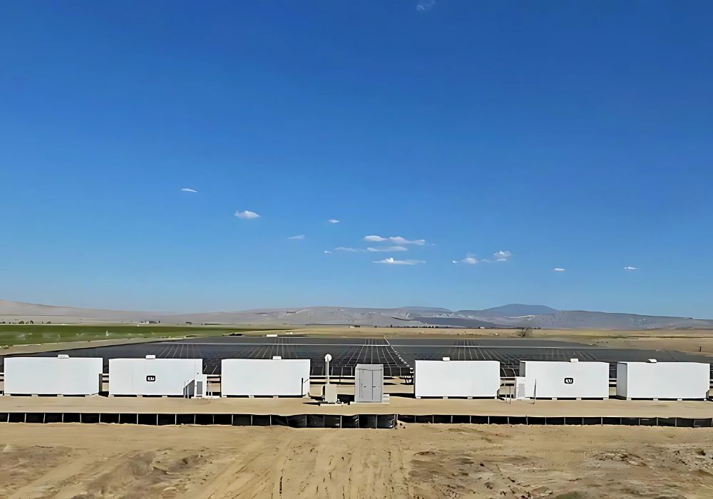Grid-scale battery storage with retired EV batteries