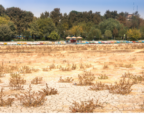 Fun boats near the dry river close to the historical Si-o-se Pol bridge or Allahverdi-Khan bridge in the centre of Isfahan in Iran