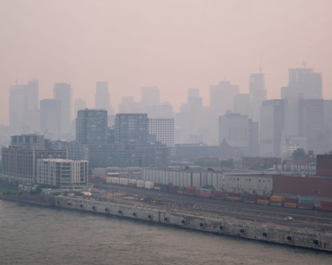 wildfire haze in Montreal