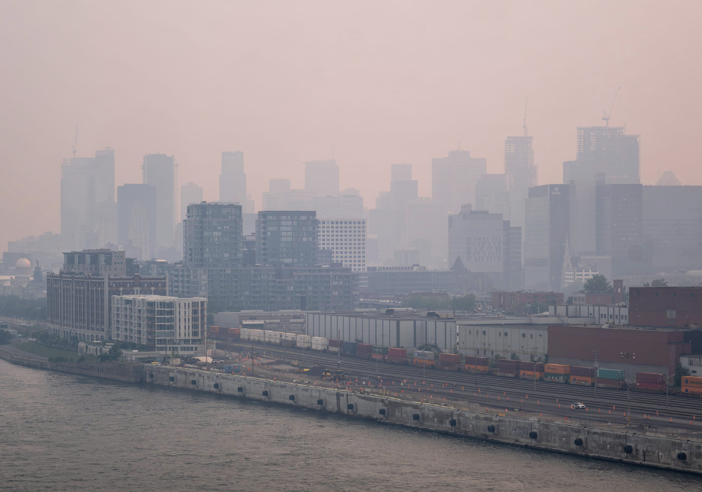 wildfire haze in Montreal
